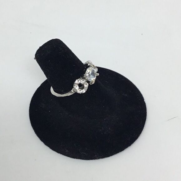 Brilliant Cut Cubic Zirconia Fashion Ring (H15) - Picture 3 of 5